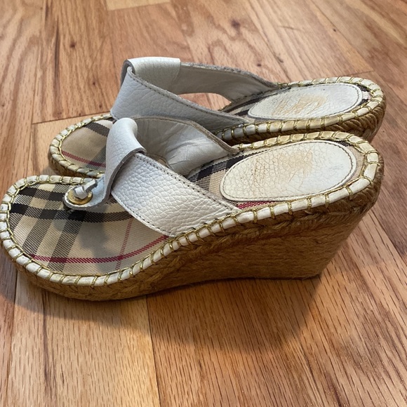 Burberry Calf Leather Thong Sandal Wedge with Box size 37 - Picture 8 of 11